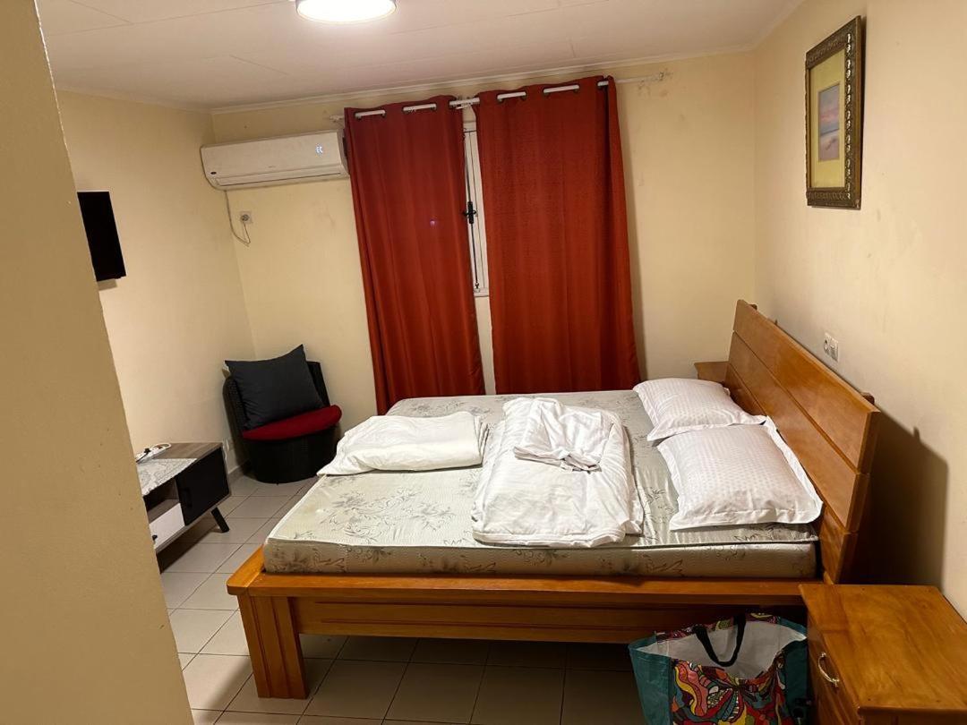 Iris Room Libreville Exterior photo